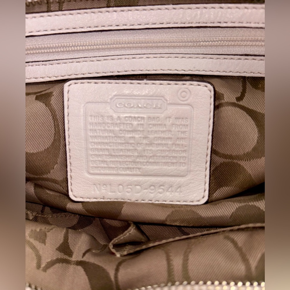 Coach Leather Ivory Satchel Tote Bag with Adjustable Straps - Picture 2 of 7